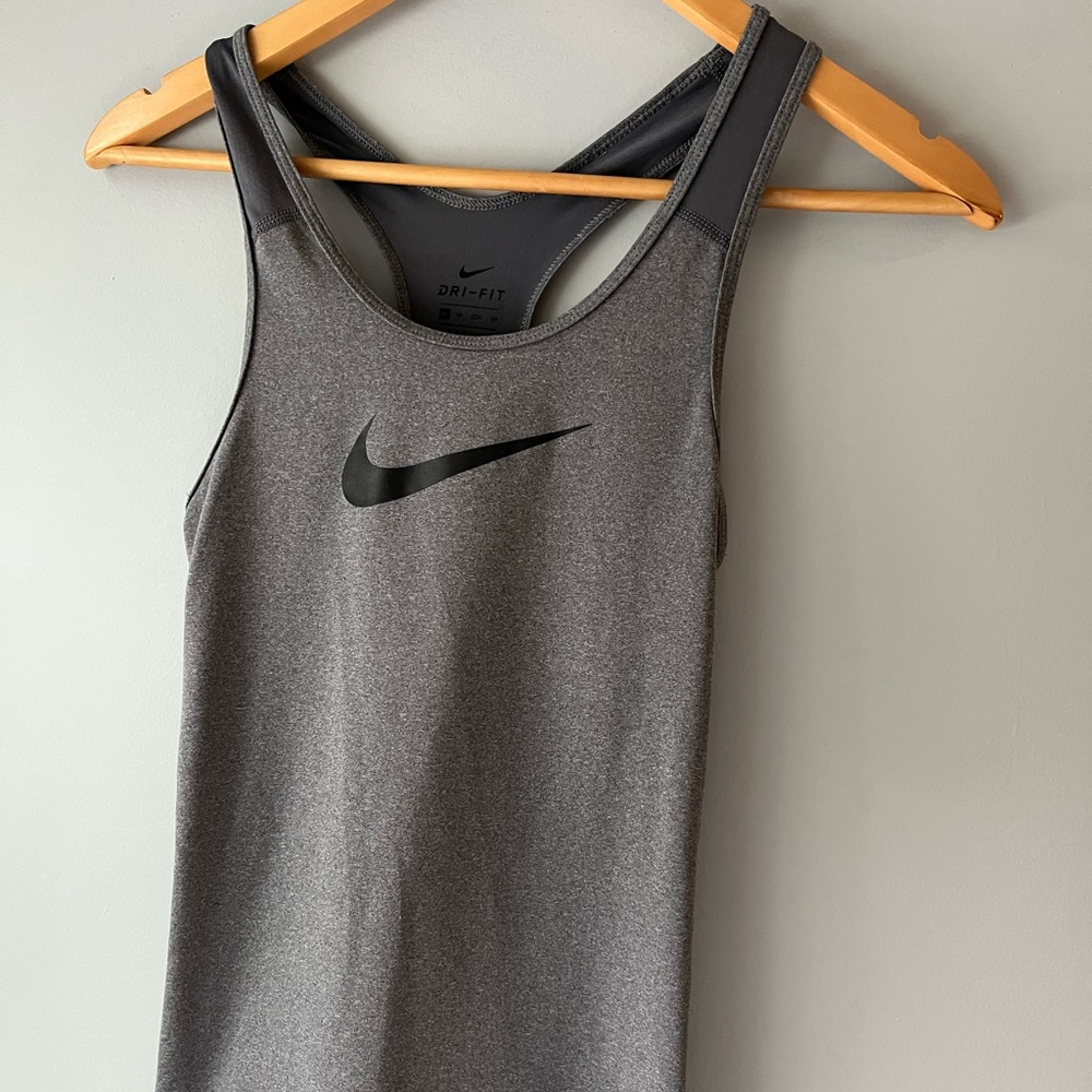 Nike dri fit tank gray size x small